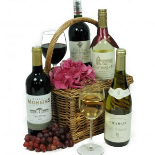 Connoisseur 4 Bottle Wine Hamper image